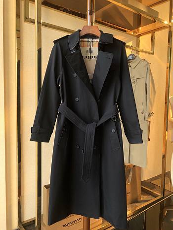 Burberry Heritage Trench Coat black