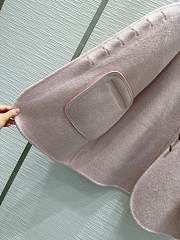 Prada pink wool coat with fur cuffs - 4