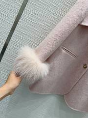 Prada pink wool coat with fur cuffs - 3