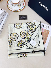  Chanel scarf, featuring a white background with a pattern flower of black 140*140cm - 2