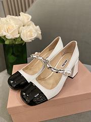 Miu Miu patent leather Mary Jane pumps white and black high 6.5cm - 1