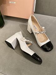 Miu Miu patent leather Mary Jane pumps white and black high 6.5cm - 2