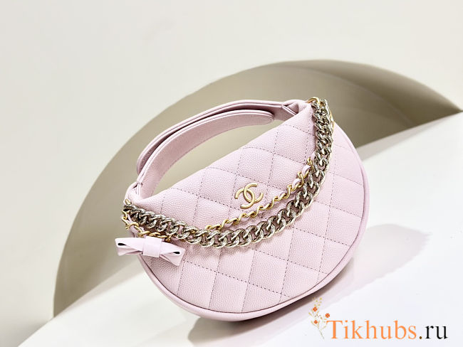  Chanel Shiny Caviar Quilted Bow Pouch Hobo in pink size 18cm - 1