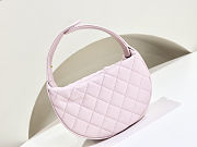  Chanel Shiny Caviar Quilted Bow Pouch Hobo in pink size 18cm - 6