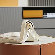 Louis Vuitton Diane Monogram Empreinte Leather handbag in a cream color 23*16*8.5cm - 3