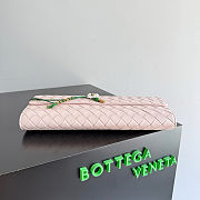 Bottega Veneta Andiamo clutch bag in pale pink 31*13*3cm - 4