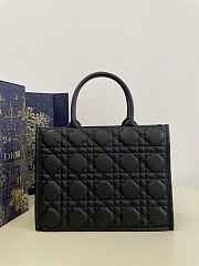 Dior Medium Book Tote in Black Macrocannage Calfskin 36.5 cm - 4