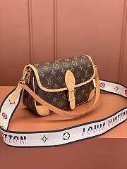 Louis Vuitton Diane Monogram coated canvas bag 9x15x24cm - 3