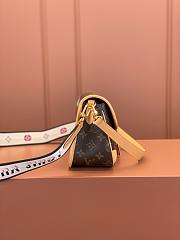 Louis Vuitton Diane Monogram coated canvas bag 9x15x24cm - 5