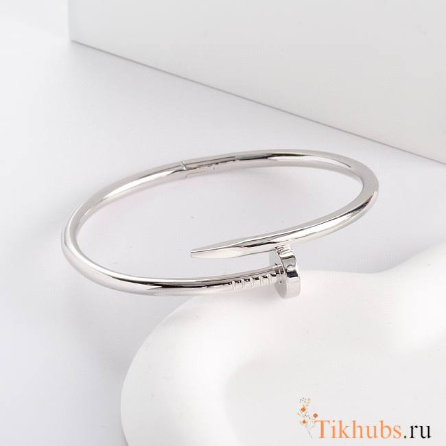 Catier nail bracelet - 1