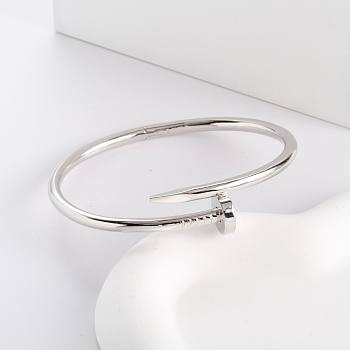 Catier nail bracelet