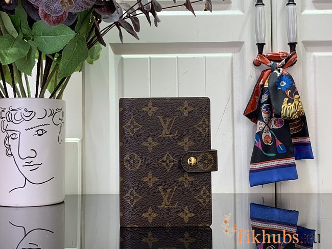LV Notebook Cover 14.5x2 x10 cm - 1