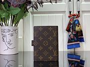 LV Notebook Cover 14.5x2 x10 cm - 6