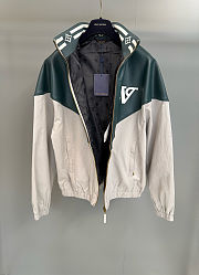 Louis Vuitton Graphic Leather Mix Tracktop in dark green and beige 1AIJX2 - 4