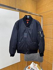  Louis Vuitton black bomber jacket 1AIMRY - 2