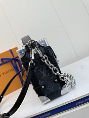 LV MM East West Side Trunk Bag M26226 28x15x7 cm - 3