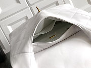 Chanel Maxi Hobo Bag   Shiny Calfskin & Gold-Tone Metal  White size 34*36*12 cm - 5