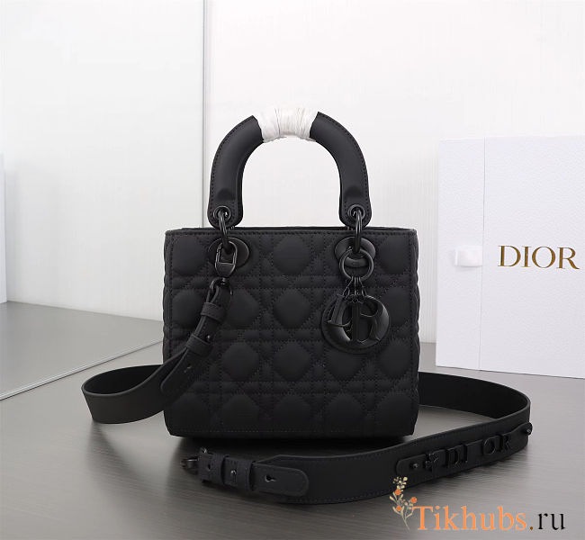 Dior Lady Black Ultra-Matte Bag So Black Size 20 x 16.5 x 8 cm - 1