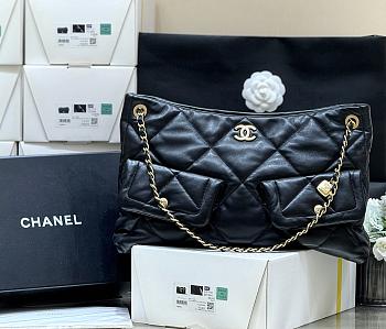 Chanekl Shopping bag Shiny Lambskin & Gold Plated Metal Black 26*38*11cm