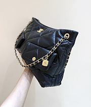 Chanekl Shopping bag Shiny Lambskin & Gold Plated Metal Black 26*38*11cm - 5
