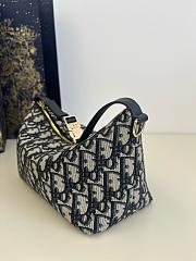 Dior Women Medium Diortravel Nomad Pouch Blue Dior Oblique Jacquard 22*9*15cm - 4