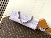 Louis Vuitton OnTheGo East West M15192 25x13x10 cm - 6