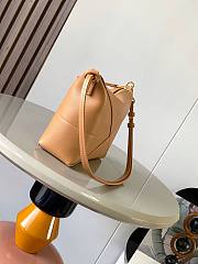 Loewe Puzzle Fold Pouch in warm dessert calfskin leather 23cmx6.5cmx15.5cm - 4