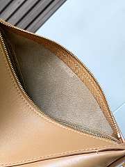 Loewe Puzzle Fold Pouch in warm dessert calfskin leather 23cmx6.5cmx15.5cm - 2