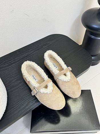 ALAIA BALLET FLATS IN MERINO SHEARLING