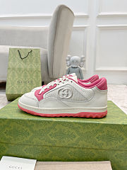 Gucci Mac80 leather low-top sneakers in white with pink  - 5