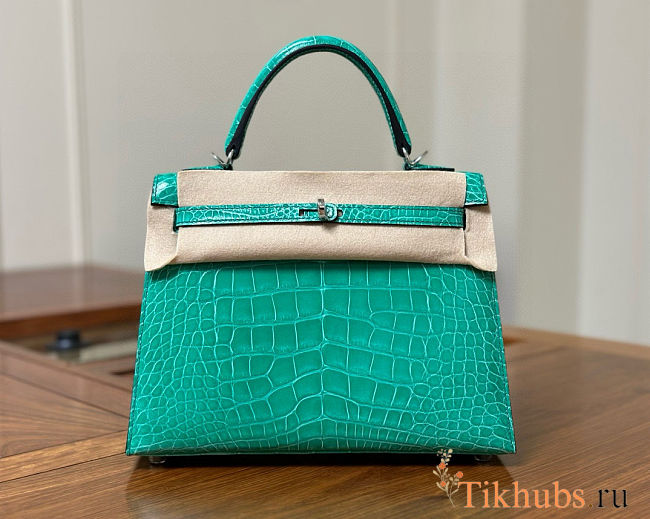 Hermes Kelly 25 Emerald Green Crocodile Leather  - 1
