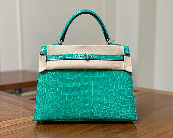Hermes Kelly 25 Emerald Green Crocodile Leather 