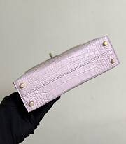  Hermès Mini Kelly from matte alligator leather in the color Mauve Pale - 5