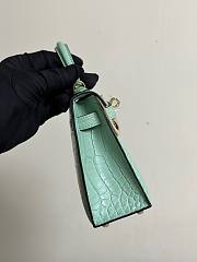 Hermès Mini Kelly 20cm bag in Vert d'Eau, made from matte alligator leather  - 4