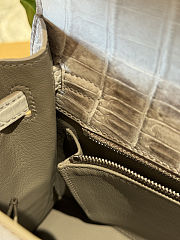 Hermes Himalaya Matte Niloticus Crocodile Leather Kelly 25 Bag - 3
