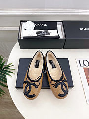 Chanel ballet flats with a black CC logo and bow  - 1