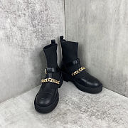 Chanel short boots with a chain - 1