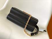 Louis Vuitton Twist MM chain bag 23 cm - 4