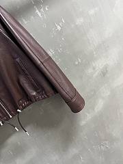 Loewe brown leather bomber jacket with a drawstring hem - 3