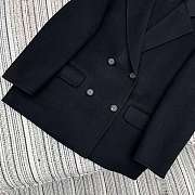 Prada women's coat, made from wool and cashmere - 4