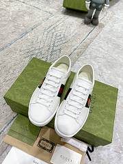 Gucci Ace Sneaker with Bee in white leather - 2