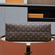 Louis Vuitton OnTheGo Organizer Bag M14235  29x16x37 cm - 6