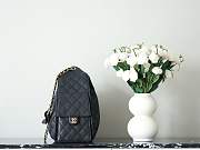  Chanel 25 Large Handbag in Black Grained Calfskin, size 40×30×15 cm - 4
