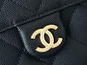  Chanel 25 Large Handbag in Black Grained Calfskin, size 40×30×15 cm - 6