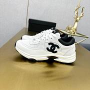 Chanel sneakers in a classic black and white - 4