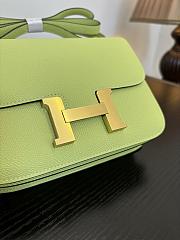 Hermès Constance 18 Jaune Bourgeon in Chevre Mysore, silver hardware  - 5
