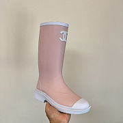 Chanel rubber rain boots in a light pink - 6