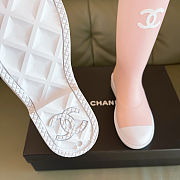 Chanel rubber rain boots in a light pink - 2