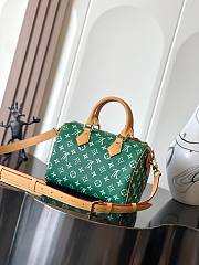 Louis Vuitton Calfskin Monogram Speedy P9 Bandouliere 25 in green M24423 25x15x15 cm - 6