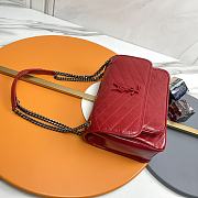 Saint Laurent Niki Baby shoulder bag in red crinkled 28-21-8cm - 5